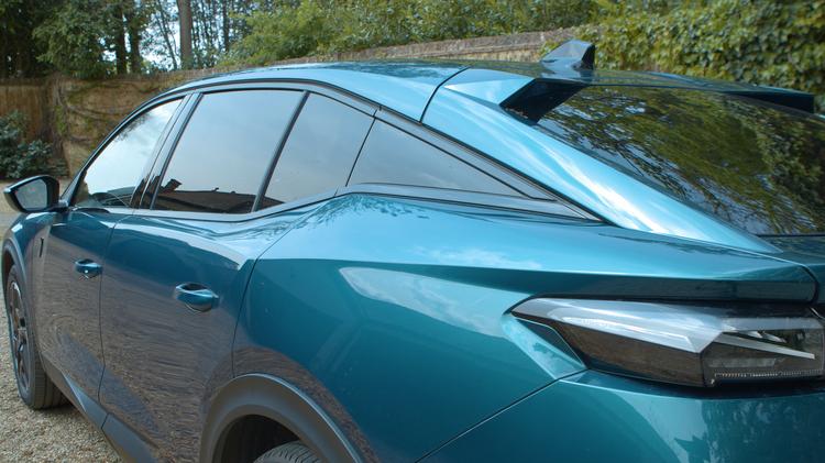 PEUGEOT 408 FASTBACK 1.6 Plug-in Hybrid 225 GT Premium 5dr e-DSC7